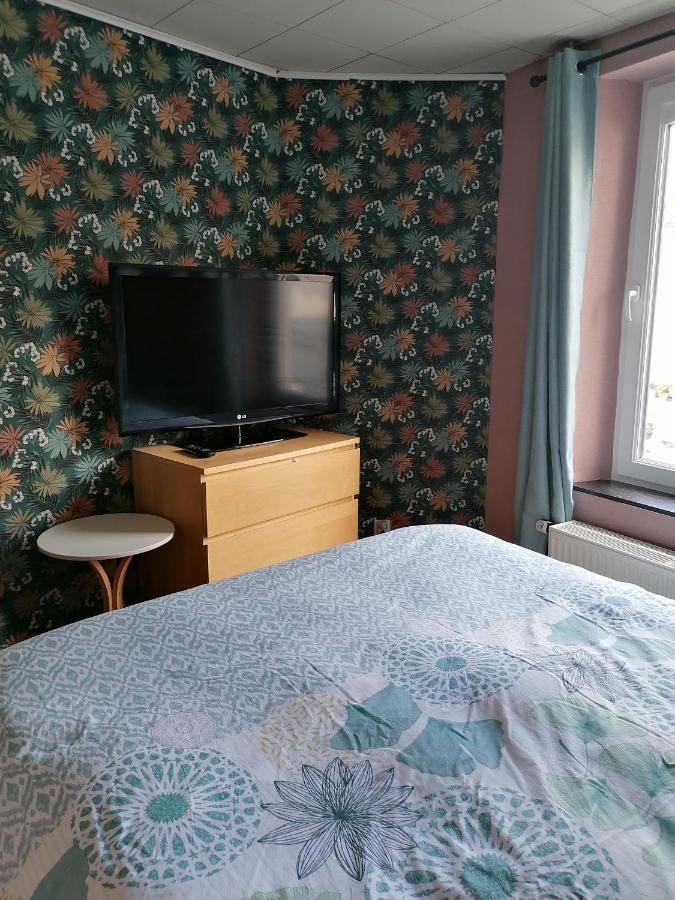 Le gîte du Palayau Bastogne Bagian luar foto